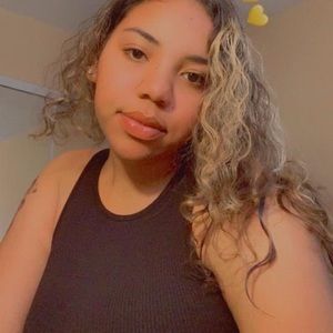 Meet your Posher, Janessa